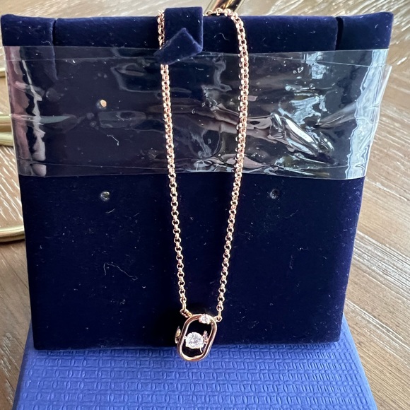 Swarovski Sparkling Dance necklace Rose/gold - Picture 7 of 12